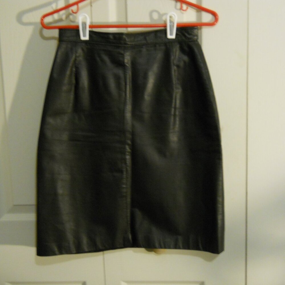 Vintage Comint - Leather Skirt   11-30